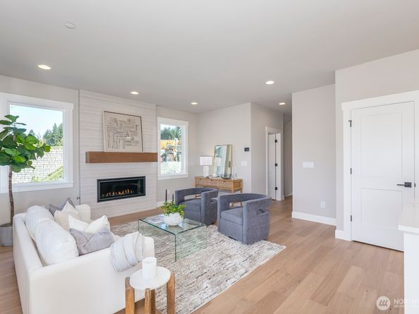 20317 94th Drive NE, Bothell WA 98011