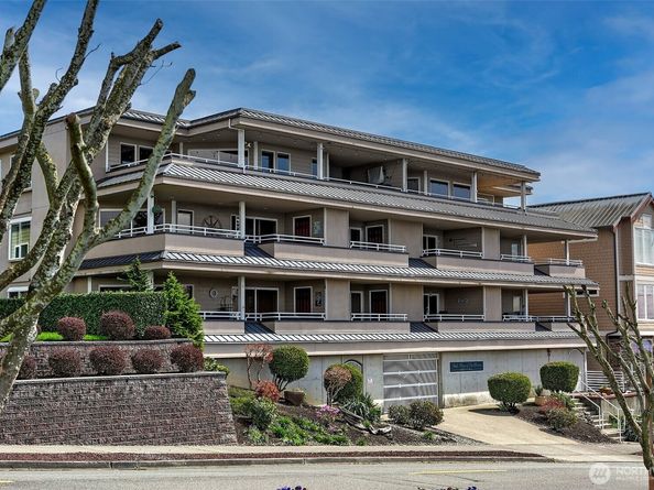 22218 5th Avenue S 101, Des Moines WA 98198