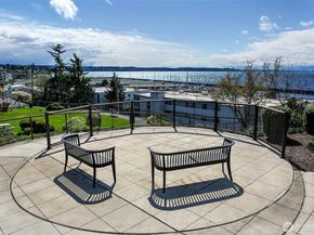 22218 5th Avenue S 101, Des Moines WA 98198