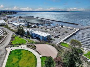 22218 5th Avenue S 101, Des Moines WA 98198