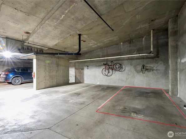 1026 NE 65th Street 418, Seattle WA 98115