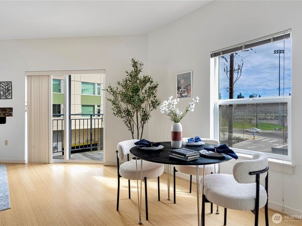 1026 NE 65th Street 418, Seattle WA 98115