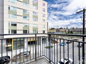 1026 NE 65th Street 418, Seattle WA 98115