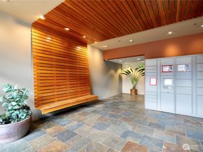1026 NE 65th Street 418, Seattle WA 98115