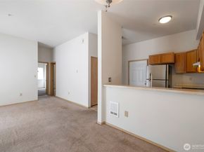 11424 1st Avenue S 103, Seattle WA 98168