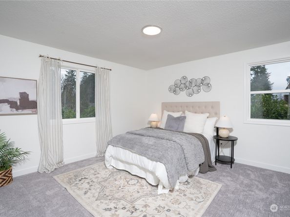 32520 30th Avenue SW, Federal Way WA 98023