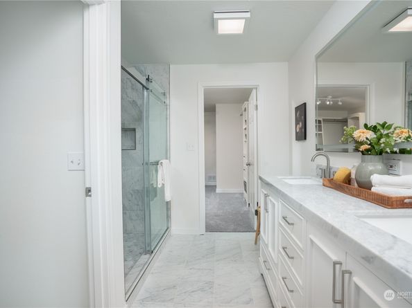 32520 30th Avenue SW, Federal Way WA 98023