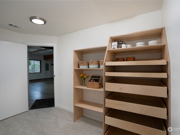 32520 30th Avenue SW, Federal Way WA 98023