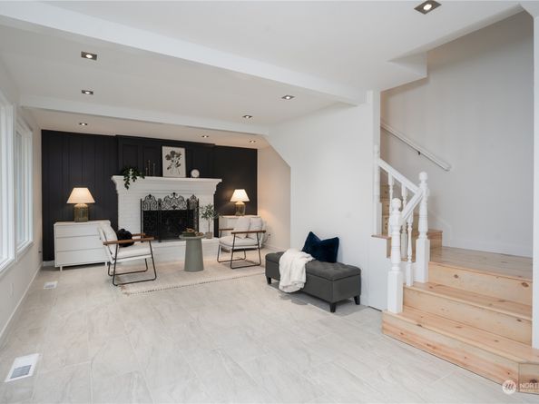 32520 30th Avenue SW, Federal Way WA 98023