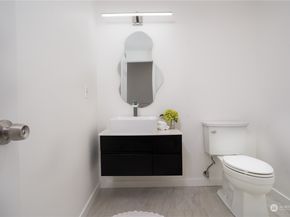 32520 30th Avenue SW, Federal Way WA 98023