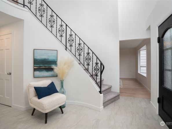 32520 30th Avenue SW, Federal Way WA 98023