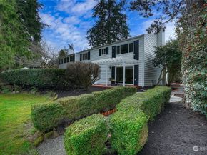 32520 30th Avenue SW, Federal Way WA 98023