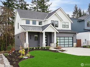 14470 133rd Place NE 3, Woodinville WA 98072