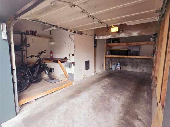 18100 15th Avenue NE C317, Shoreline WA 98155