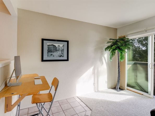 18100 15th Avenue NE C317, Shoreline WA 98155
