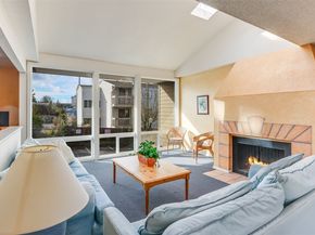 18100 15th Avenue NE C317, Shoreline WA 98155