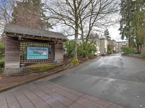 18100 15th Avenue NE C317, Shoreline WA 98155