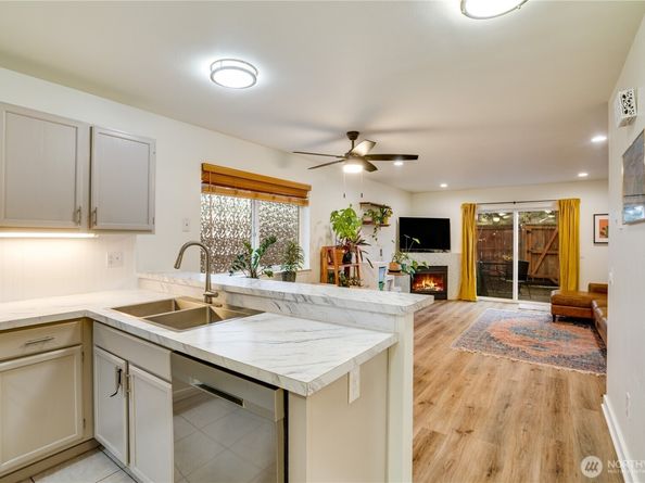 10319 Midvale Ave N A, Seattle WA 98133