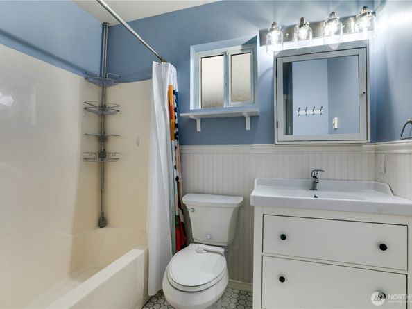 10319 Midvale Ave N A, Seattle WA 98133