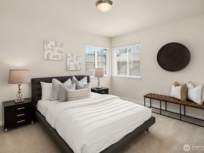 10508 SE 10th Court, Bellevue WA 98004