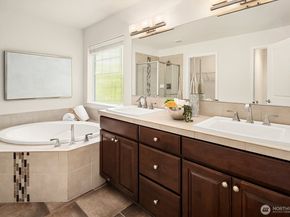 10508 SE 10th Court, Bellevue WA 98004