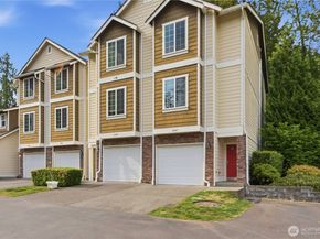 1047 215th Place SE, Bothell WA 98021