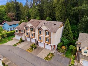 1047 215th Place SE, Bothell WA 98021