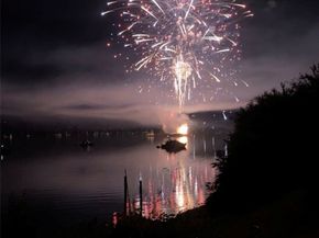 8829 SW Quartermaster Drive, Vashon WA 98070