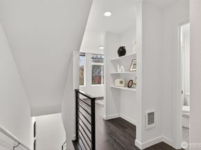 945 NW 56th Street, Seattle WA 98107
