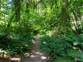 13235 12th Avenue SW 733, Burien WA 98146