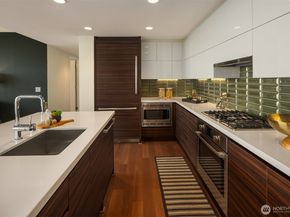 583 Battery Street 3406N, Seattle WA 98121