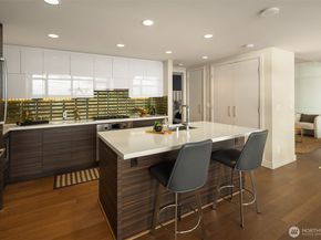 583 Battery Street 3406N, Seattle WA 98121