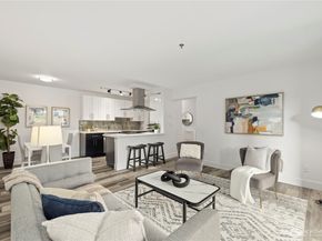 500 W 5th Avenue 306, Seattle WA 98119