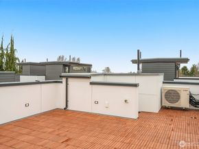 1127 B 10th Avenue E, Seattle WA 98102