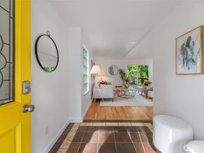 2708 NE 98th Street, Seattle WA 98115