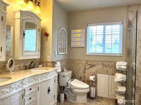 11858 SE 236th Street, Kent WA 98031