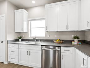 1106 138th Place SW, Lynnwood WA 98087