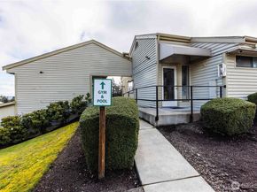 1760 W Sunn Fjord Lane F105, Bremerton WA 98312