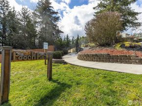 1760 W Sunn Fjord Lane F105, Bremerton WA 98312