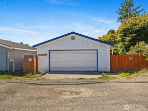 1035 Oakes Ave, Everett WA 98201
