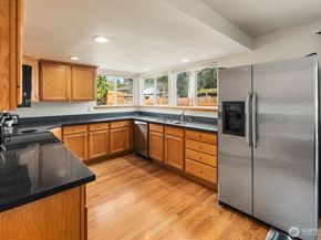 315 124th Place NE, Bellevue WA 98005