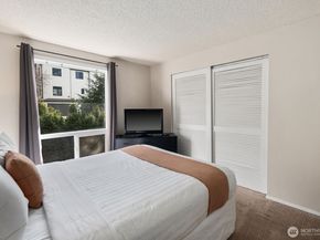 315 124th Place NE, Bellevue WA 98005