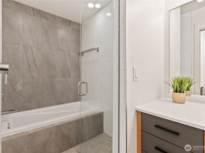 2011 NW 64th Street B, Seattle WA 98107