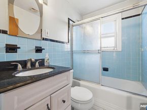 1026 Jassamine Way, Fort Lee NJ 07024