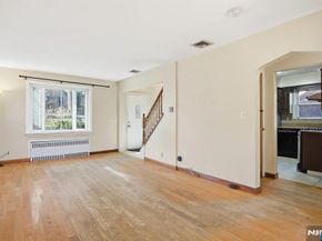 1026 Jassamine Way, Fort Lee NJ 07024