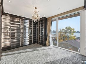 31A Casta Lane, Edgewater NJ 07020