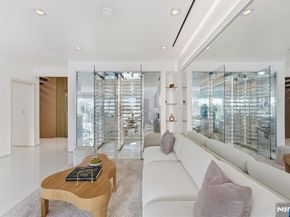 31A Casta Lane, Edgewater NJ 07020