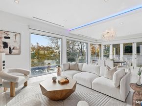 31A Casta Lane, Edgewater NJ 07020