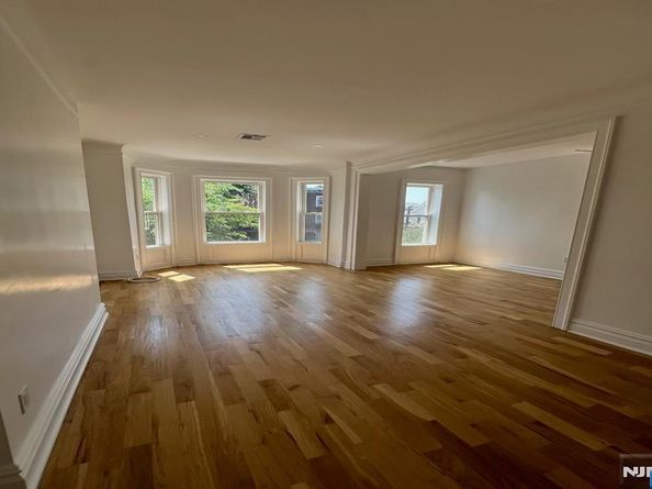 52 Brinkerhoff Street, Jersey City NJ 07304