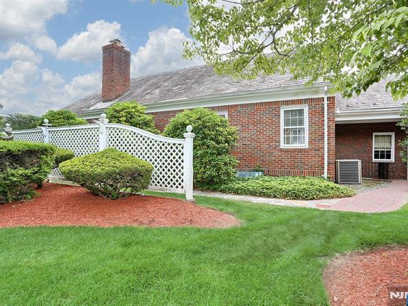353 Oakdene Avenue, Leonia NJ 07605